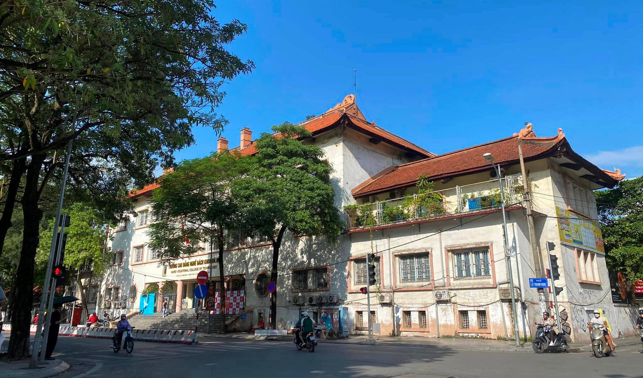Trung Tâm Bếp Thực Hành Trường Cao Đẳng Nghề Bách Khoa